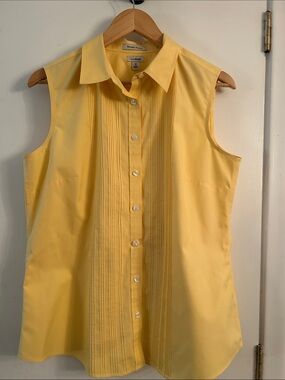 L.L. Bean Yellow Sleeveless Pintuck Button-Down Blouse